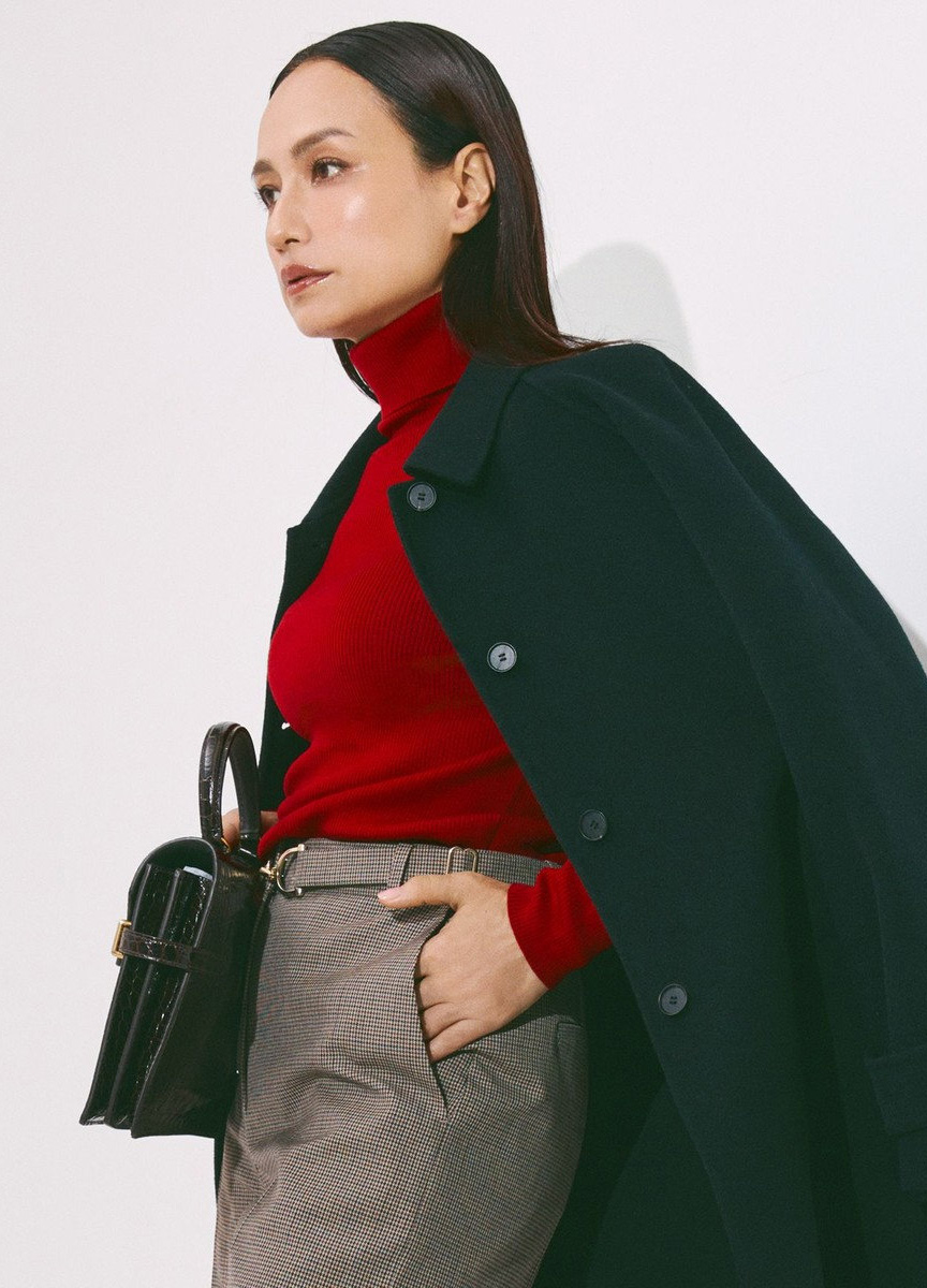 定番袖口設計高領針織衫